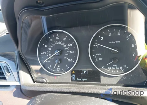 2018 BMW X1 xDrive28I z USA, uszkodzony, nr VIN WBXHT3C33J5K27594